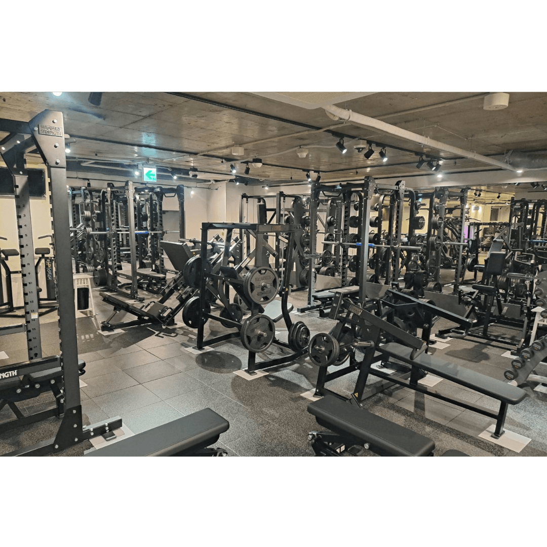 エニタイムフィットネス新宿靖国通り店 画像1