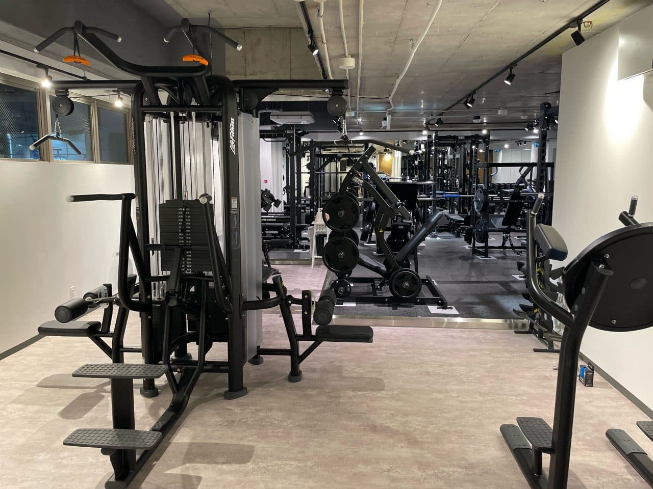 エニタイムフィットネス新宿靖国通り店の画像 5