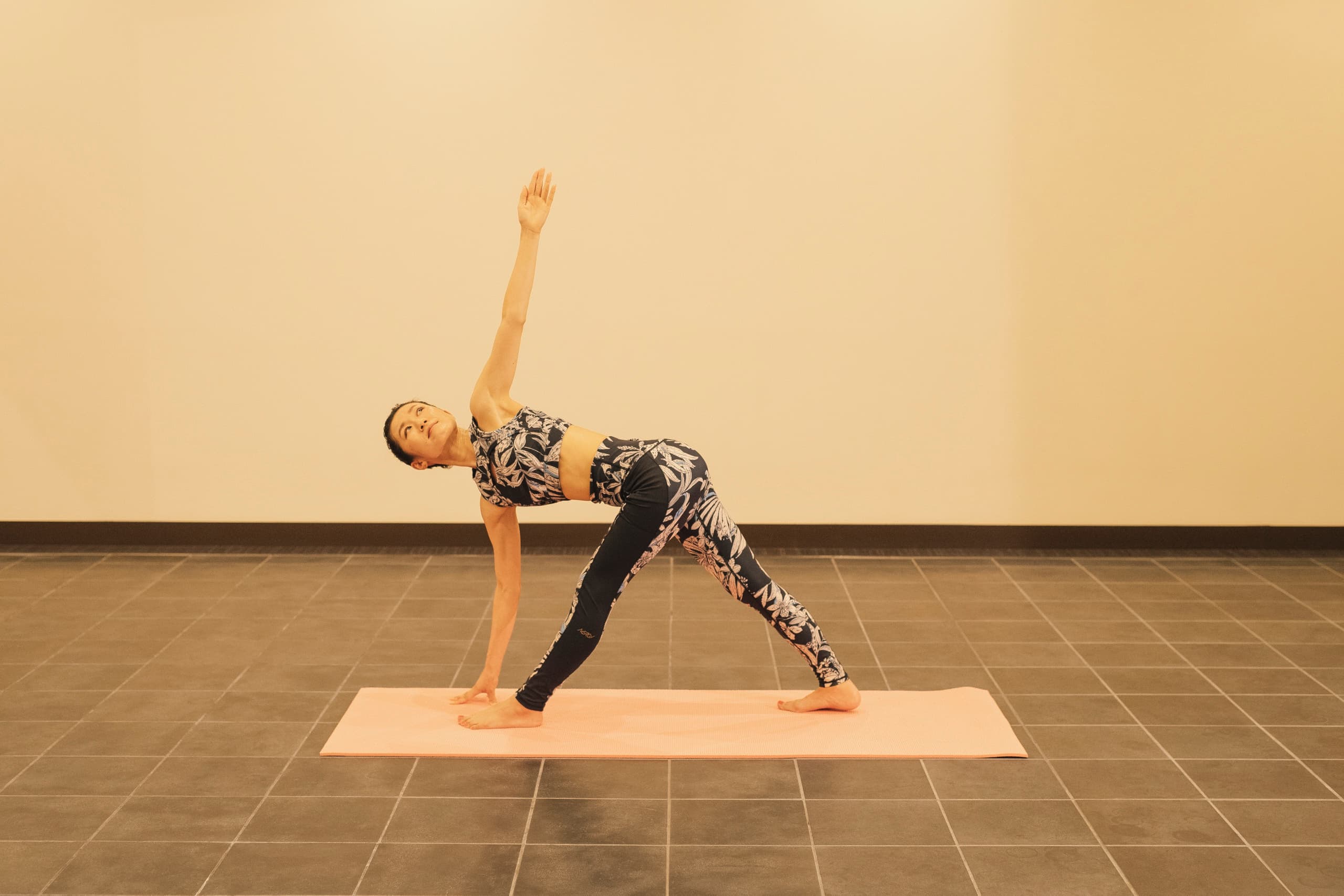 陰フローヨガ（45分） 画像1