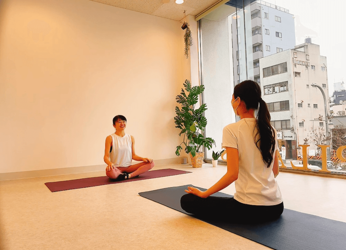 肩こり解消リラックスヨガ  (日本語 ／中国語) 画像1