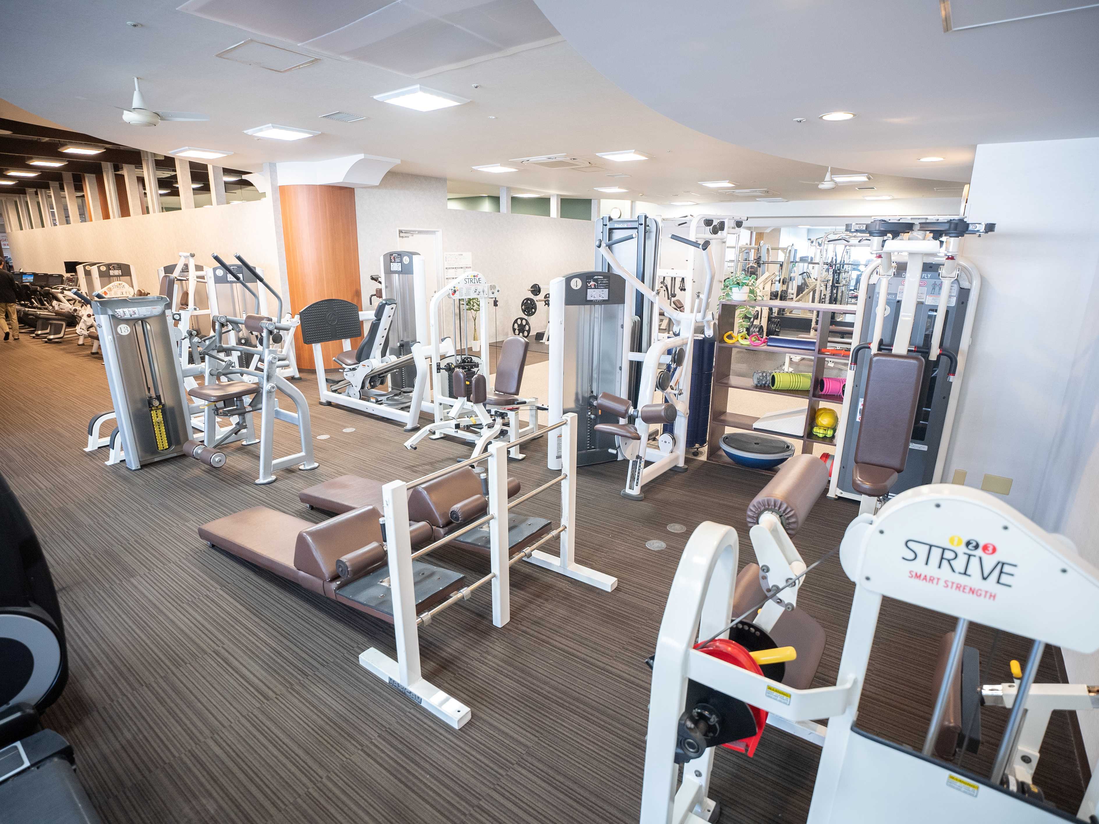 ジムエリア利用（風呂・サウナ有） 画像1