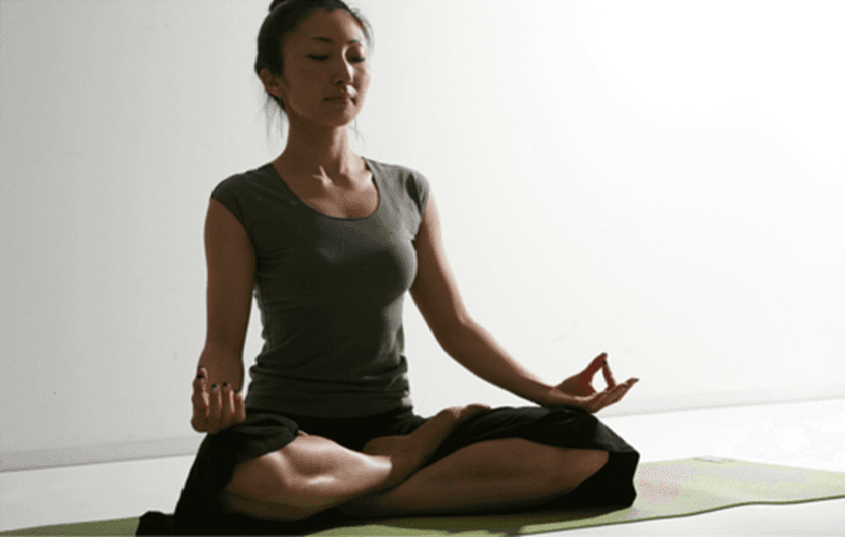 【HOT】カラダしぼりYOGA30 画像1