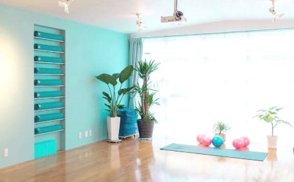 ヨガピラティススタジオ ブルー 画像1