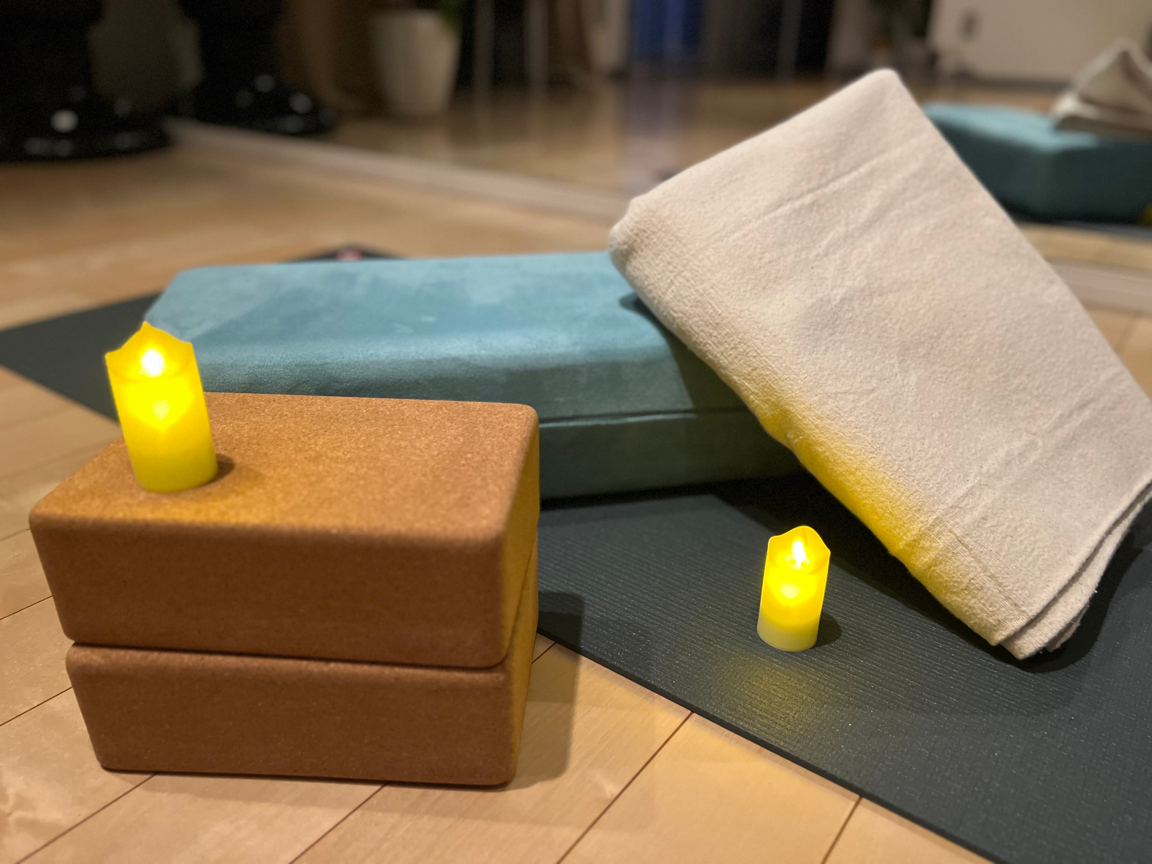 ナイトヒーリングヨガ（リストラティブ） 画像1