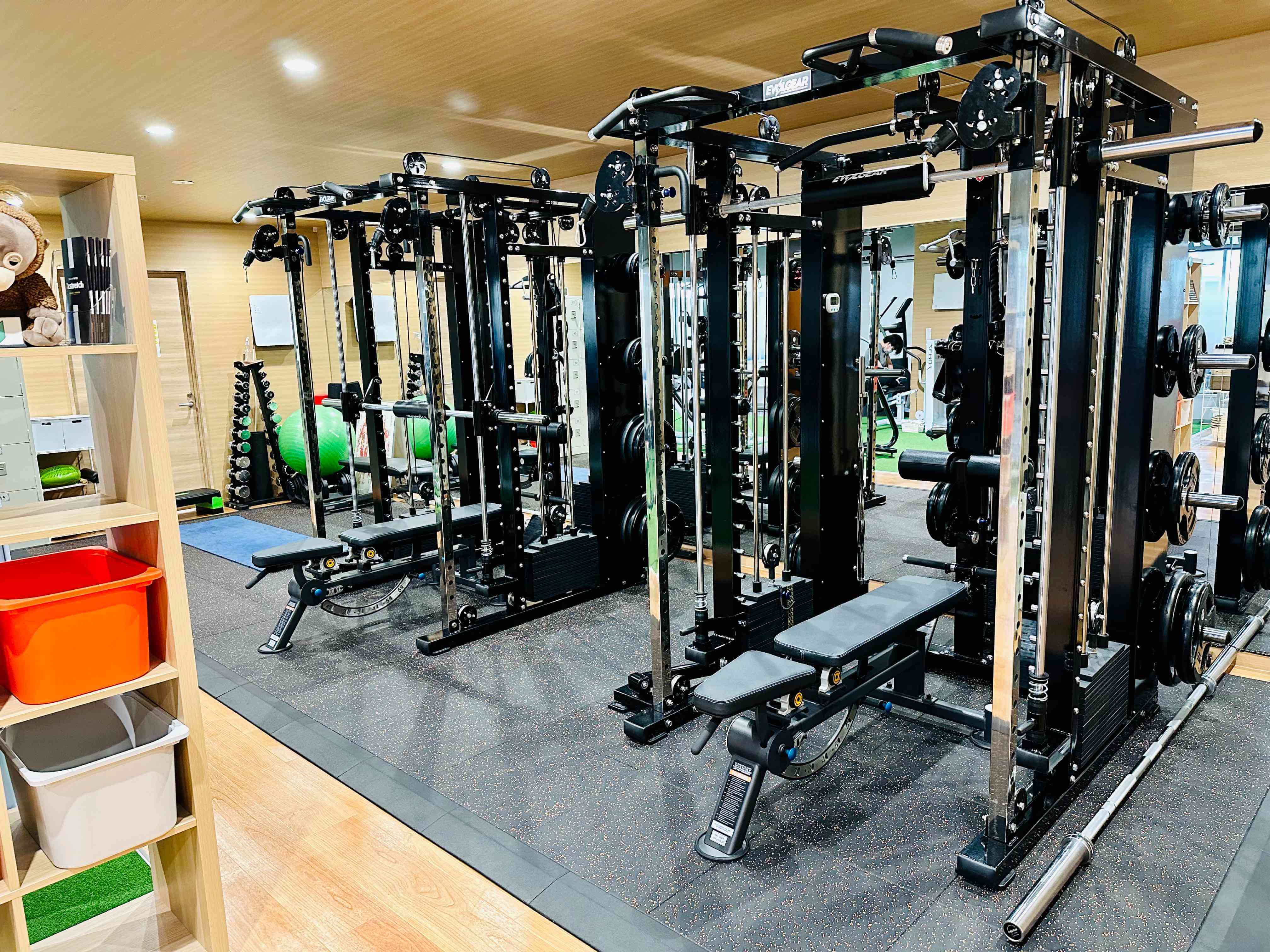 ストレッチ＆パーソナル＆AI トレーニングジム　 FINE BODY　 ファインボディ本厚木 画像2