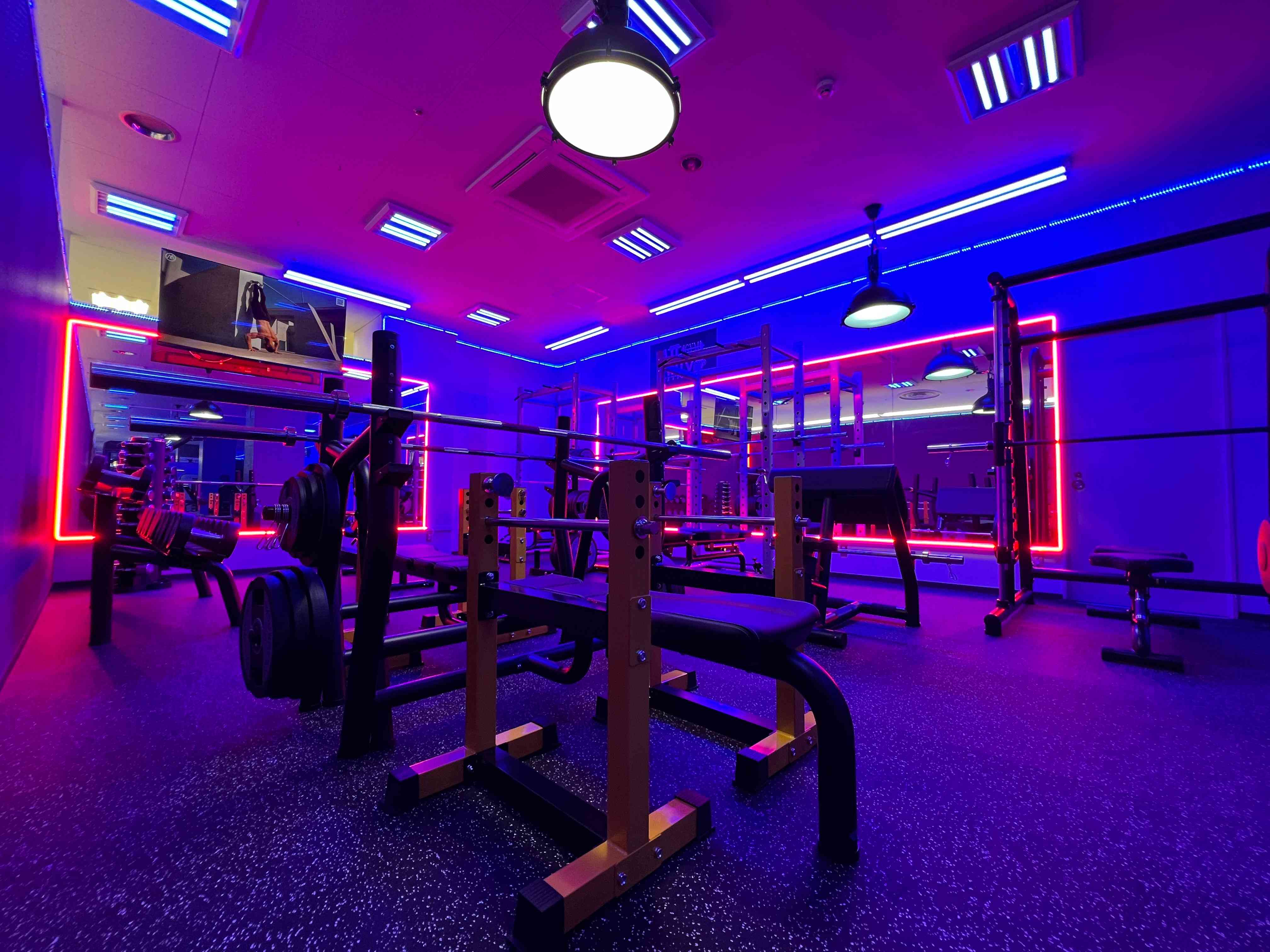 ATTivoGYM（アッティーボジム）仙台幸町店 画像1