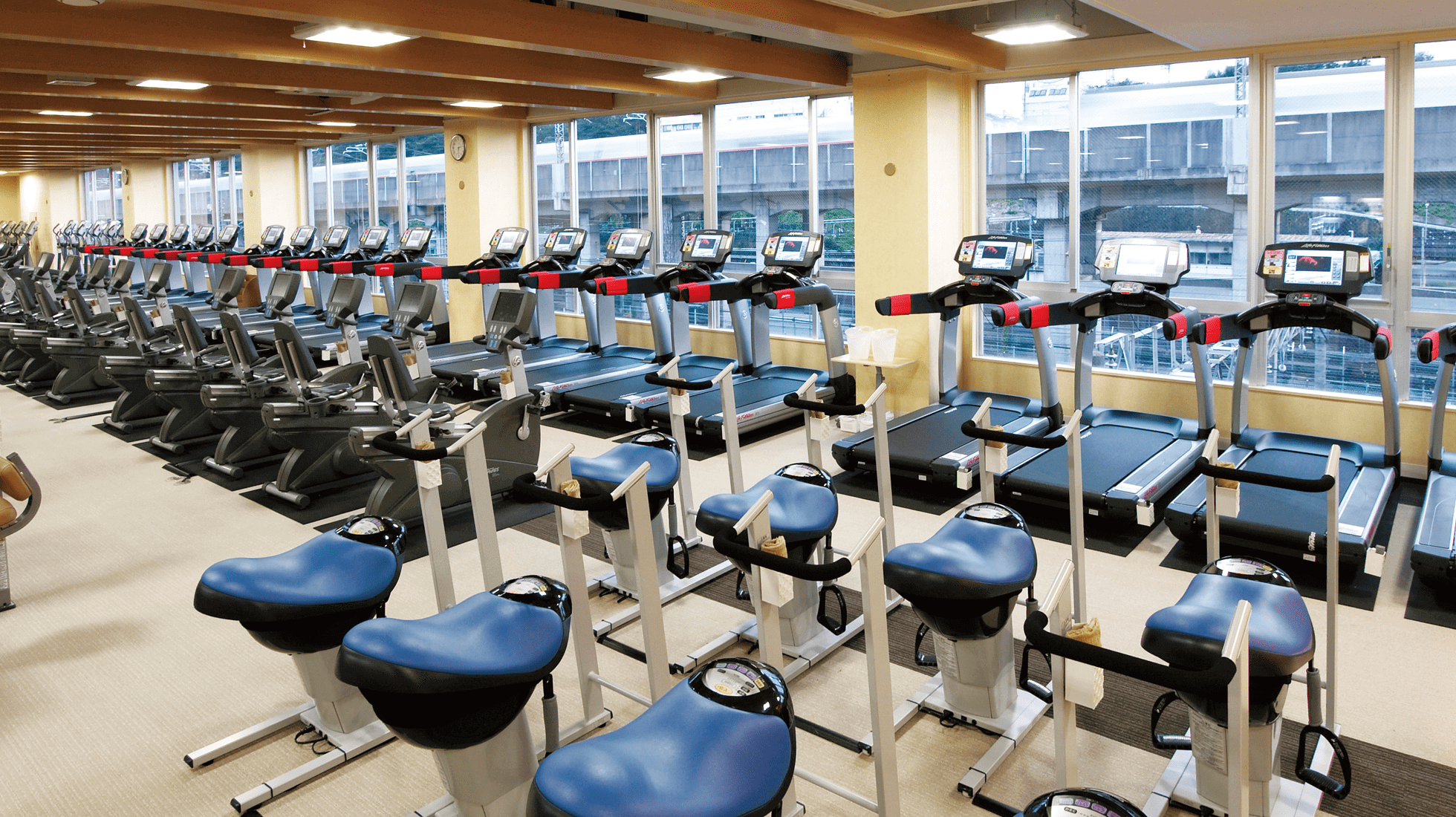 ジムエリア利用（風呂・サウナ有） 画像1