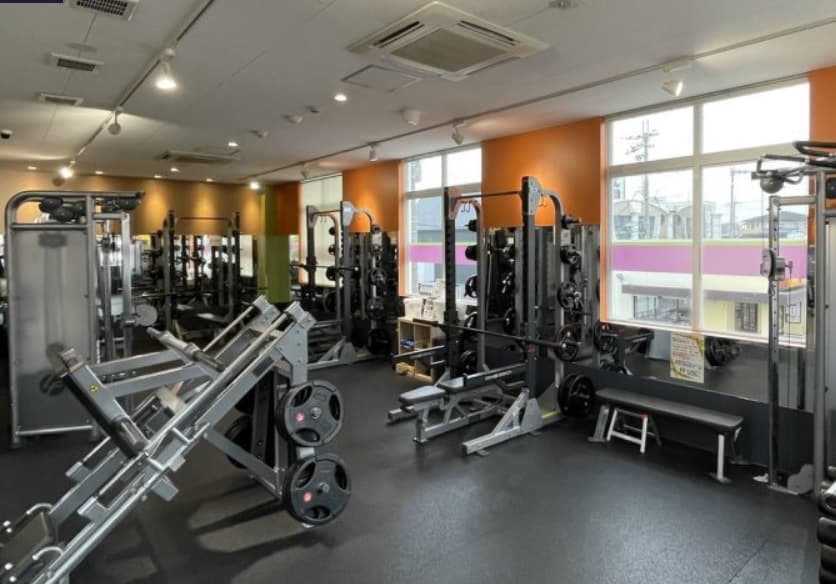 エニタイムフィットネス 宝塚安倉店 画像1